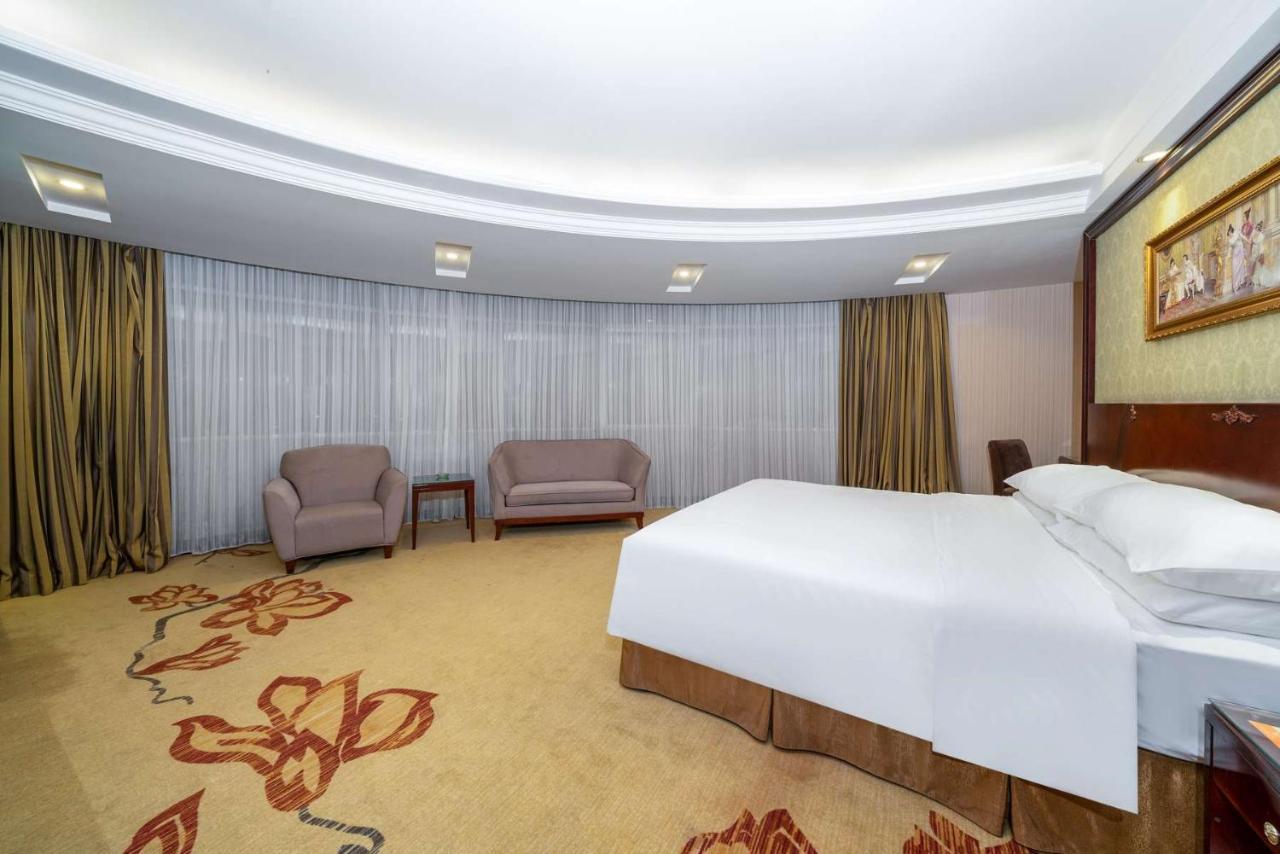 Vienna Hotel Dongguan Houjie Exhibition Center Dış mekan fotoğraf